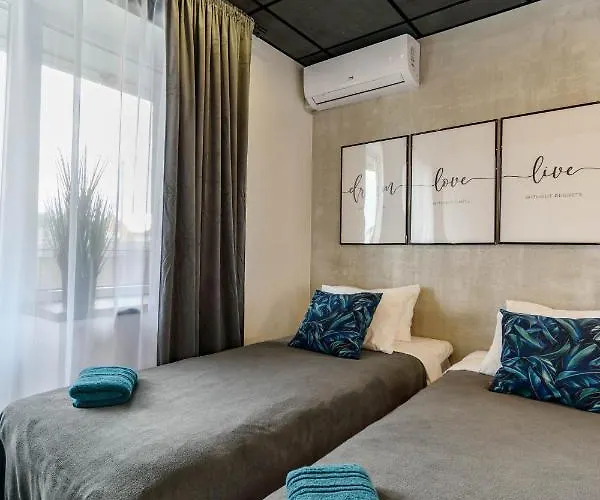 Apartments24 Ilu アパート ラクヴェレ