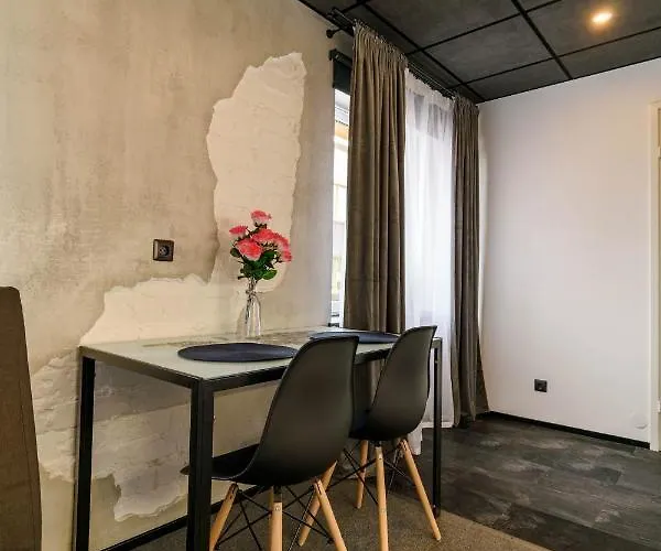 Apartments24 Ilu Lägenhet *